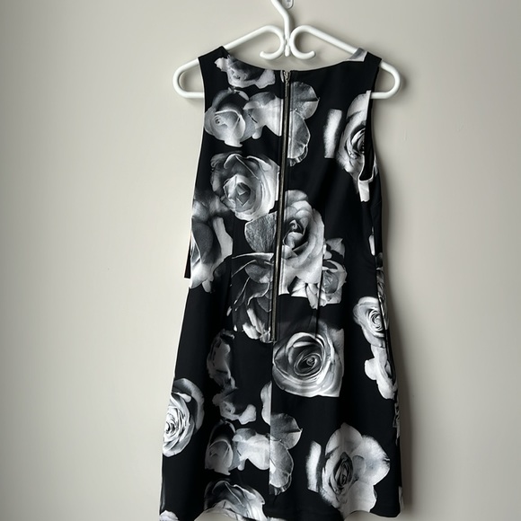 black and white dress - Picture 3 of 6